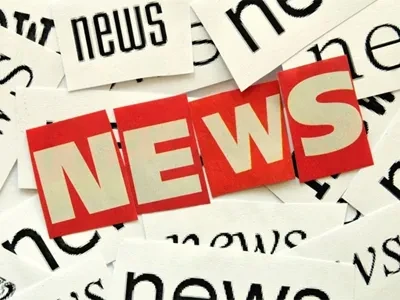 เท้าขวาของคนงานจมลึกลงไปในคอนกรีต เจ้าหน้าที่ดับเพลิงจึงใช้เครื่องขุดลอกเพื่อ...